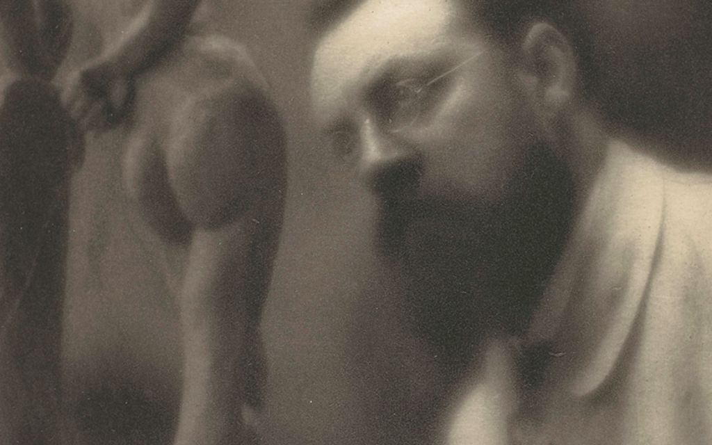 Edward Steichen, Henri Matisse, an „La Serpentine“ arbeitend, 1913 Fotogravüre, 22 x 17,4 cm Paris, Musée d‘Orsay Inv.-Nr.: PHO1981-32-15 bpk / RMN - Grand Palais / Edward Steichen Henri Matisse © Succession H. Matisse/ VG Bild-Kunst, Bonn 2018 